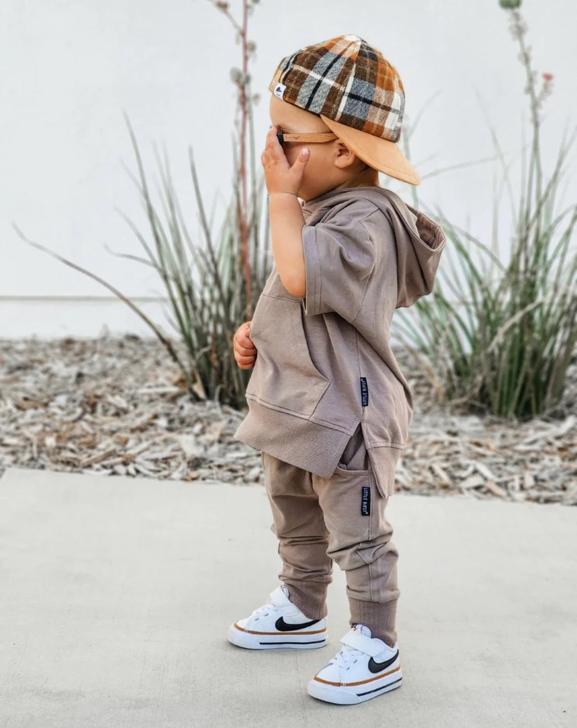 Short Sleeve Hoodie - Mushroom